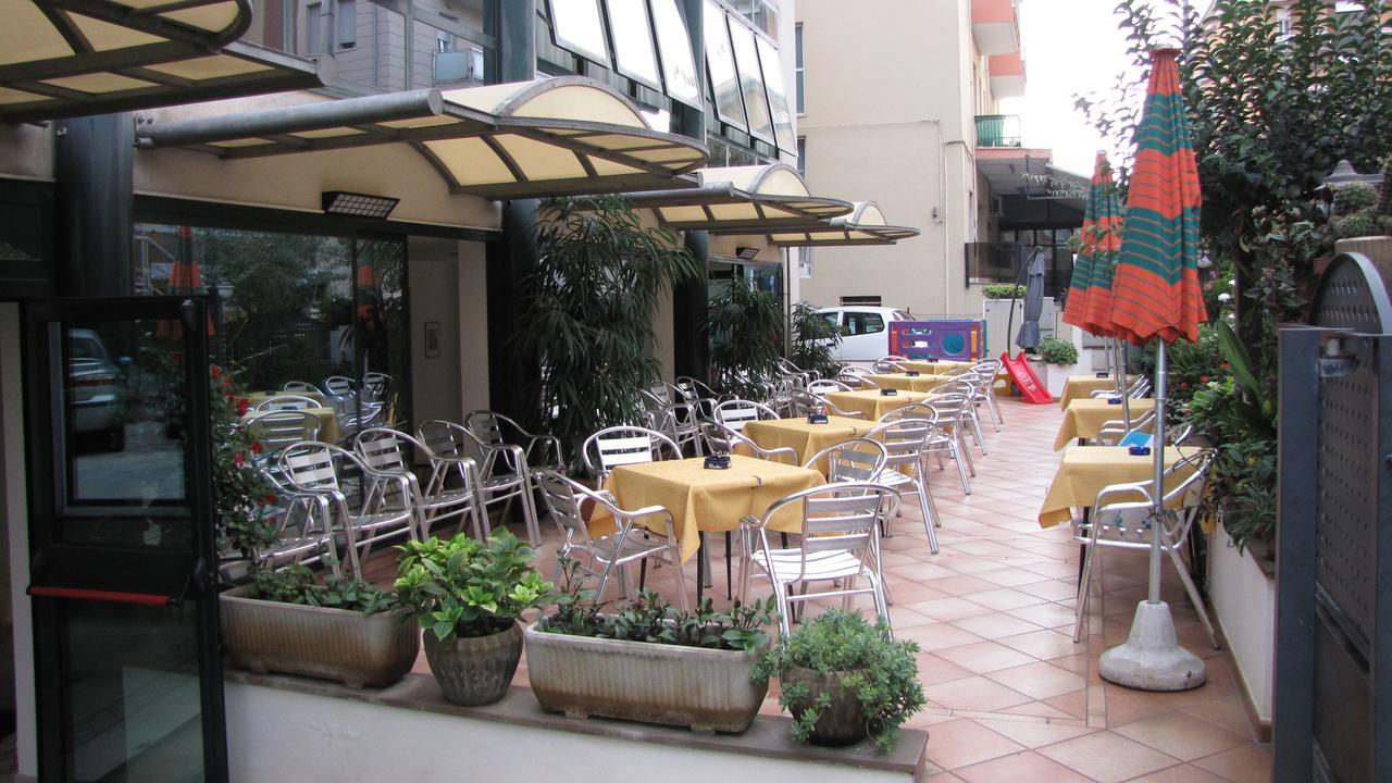Hotel Caruso Rimini Exterior photo